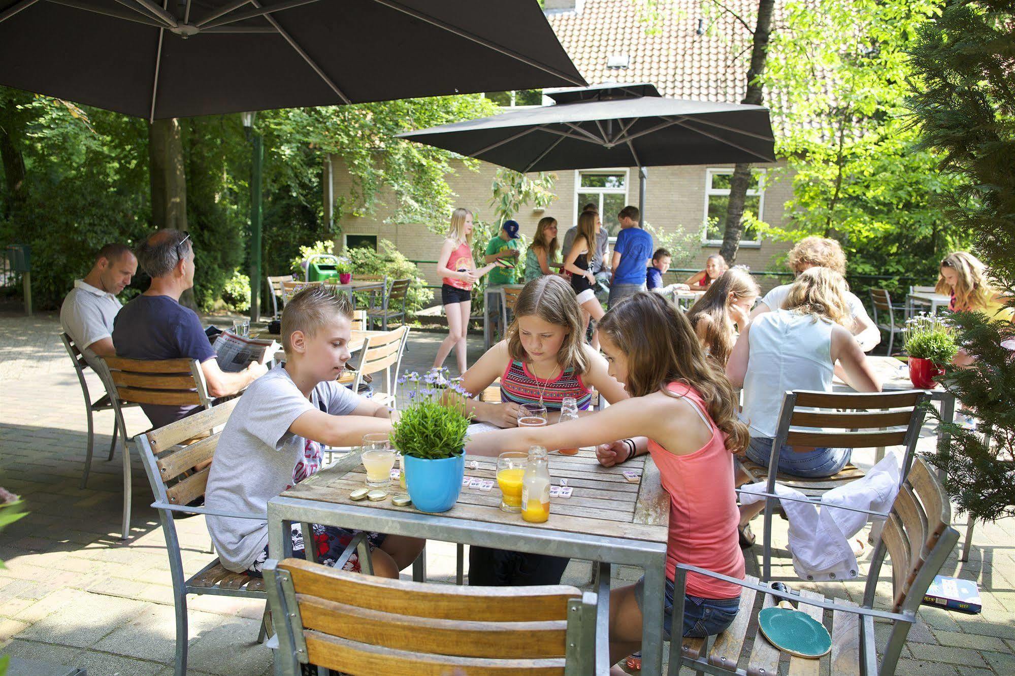 Stayokay Hostel Arnhem Eksteriør billede